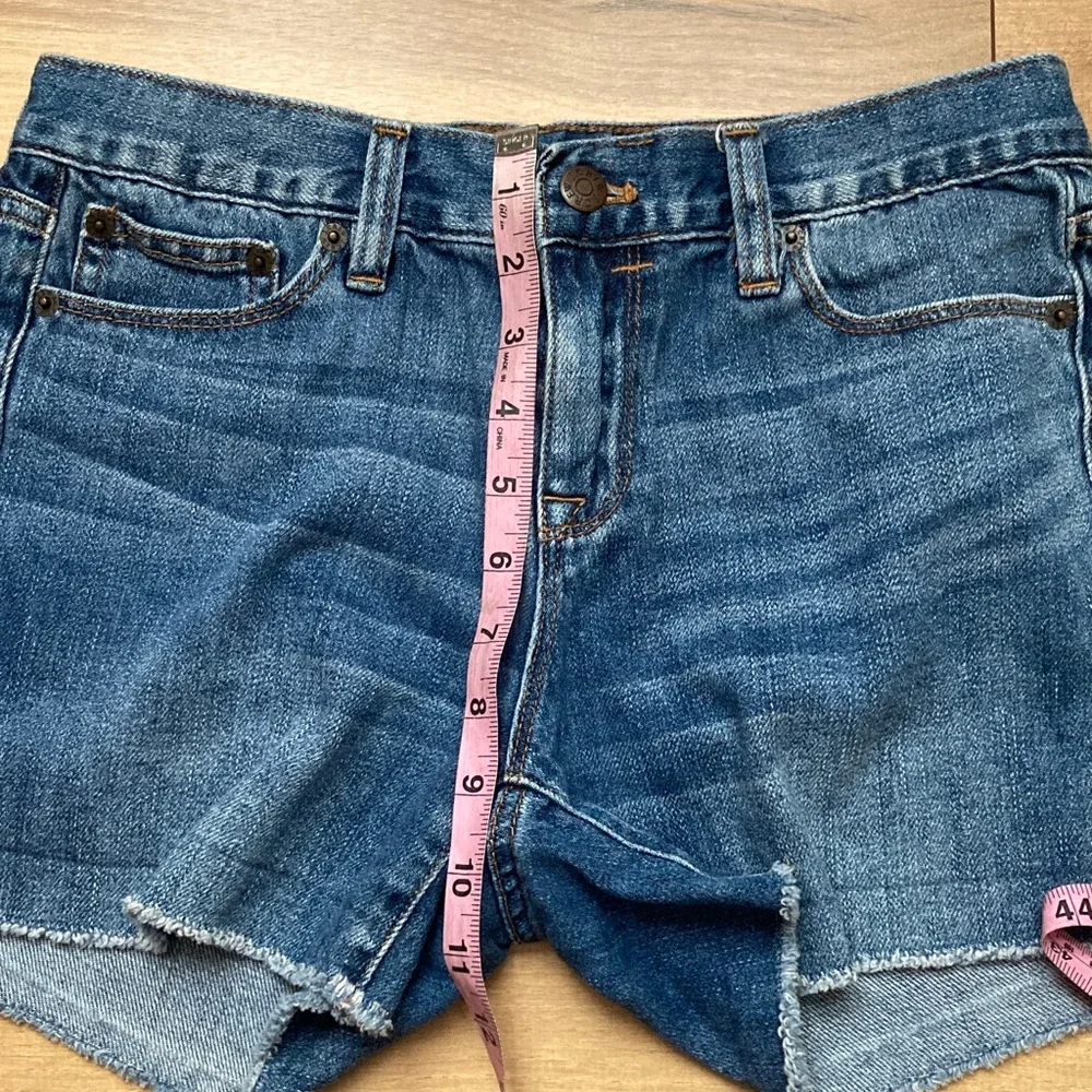J Crew Raw Hem Medium Wash Jean Shorte